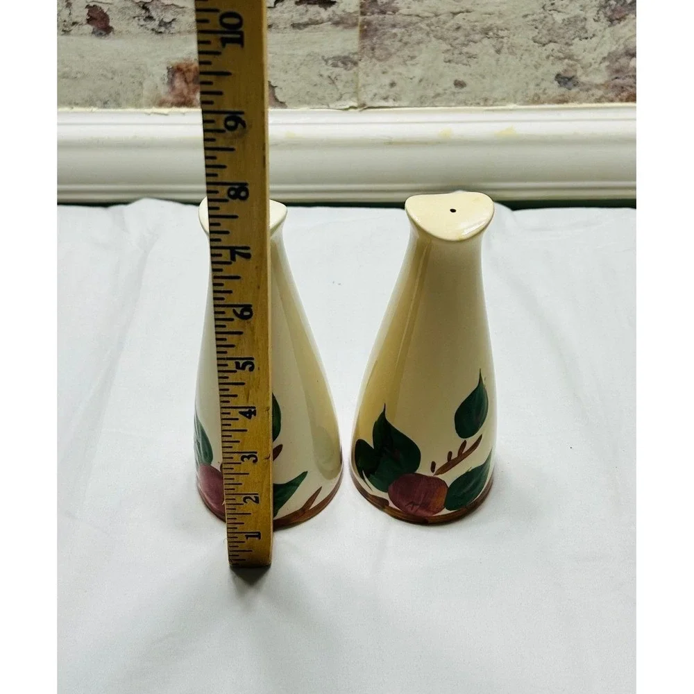 Vintage Franciscan Apple Salt and Pepper Shakers Made in England Ceramic 6.5